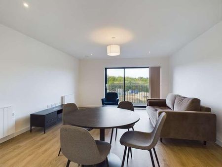 Hampton Place, Ashford, TN23 - Photo 3