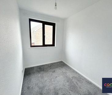 3 bedroom end of terrace house to rent - Photo 5