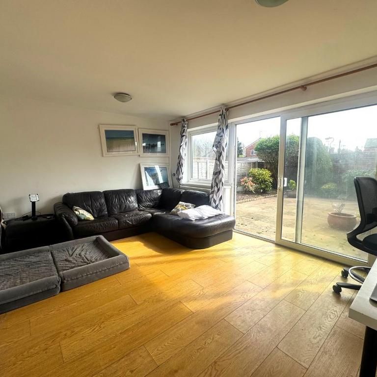 2 bedroom house to rent - Photo 1