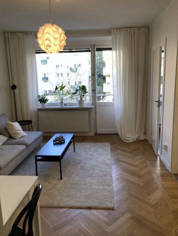 2 rum 37 kvm Gärdet Stockholm - Photo 2