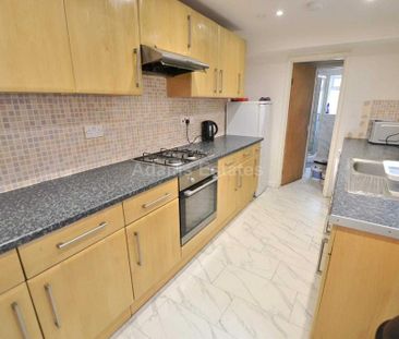 5 bedroom terraced house to rent - Photo 1