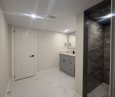 For Lease - 28 Lugano Crescent, Markham, Ontario - Photo 4