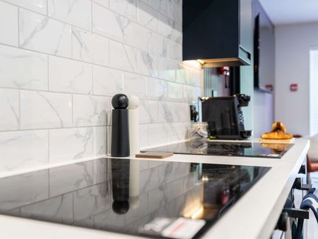 Luxury 6-bedroom, all en-suite Student House! - Photo 4