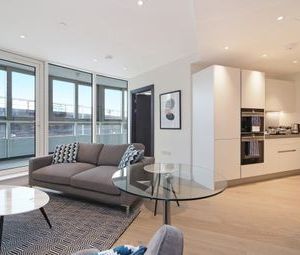 2 Bedrooms Flat to rent in Battersea SW11 | £ 575 - Photo 1