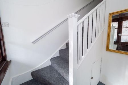 3 bedroom apartment to rent - Photo 3