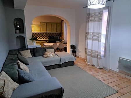 Location Appartement 4 pièces 103m² TOURVES 83170 - Photo 3