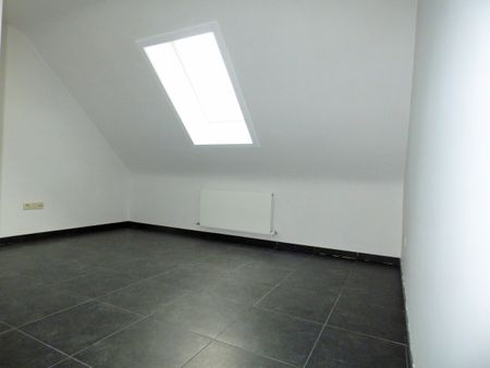 Appartement met 2 slaapkamers op mooie locatie in Pelt - Photo 4