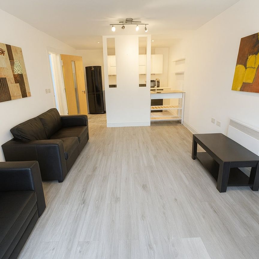 Room in a Shared Flat, Southside, B5 - Photo 1