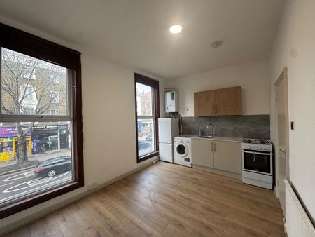 1 Bed Flat, Camden Road, NW1 - Photo 3