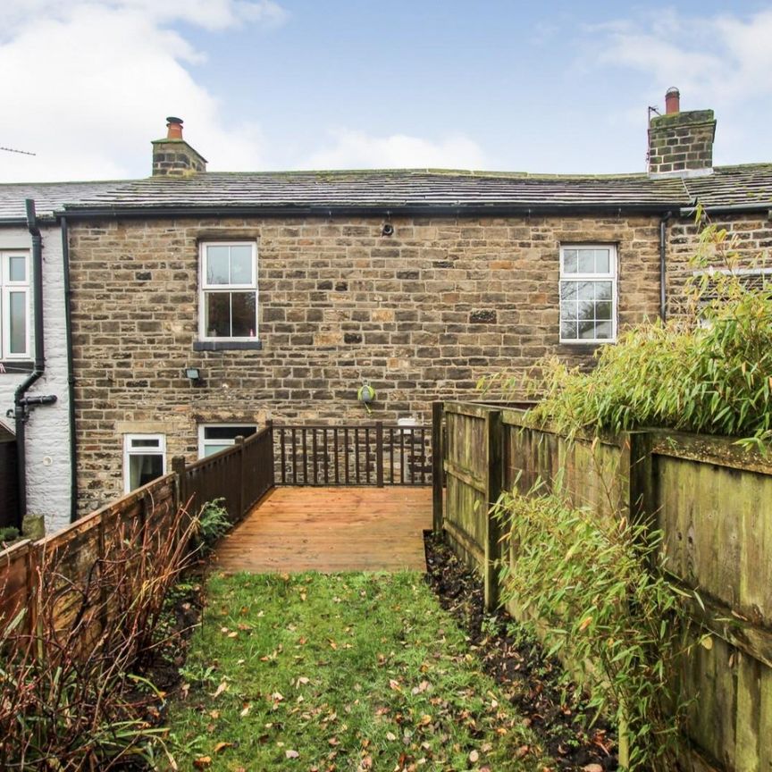 Green End Road, Keighley - Photo 1