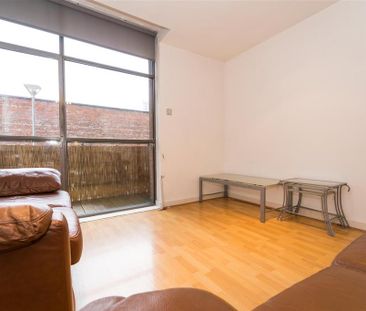 1 bedroom apartment to rent - Photo 2