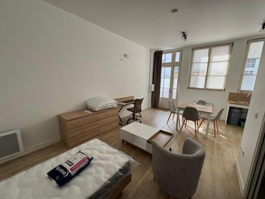 Appartement à louer, 1 pièce - Angers 49000 - Photo 1