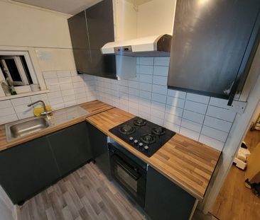 3 Bed Flat, Wakefield Street, E6 - Photo 4