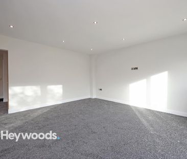 4 bedroom detached house to rent - Photo 4