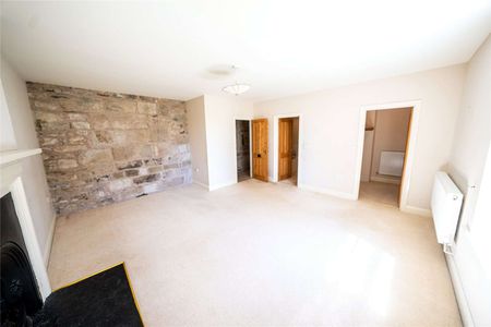 Attractive farmhouse with views of Hadrian's Wall, historic grounds, useful outbuildings, and development potential. Well-connected by road and rail. - Photo 4