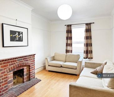 4 bedroom maisonette to rent - Photo 3