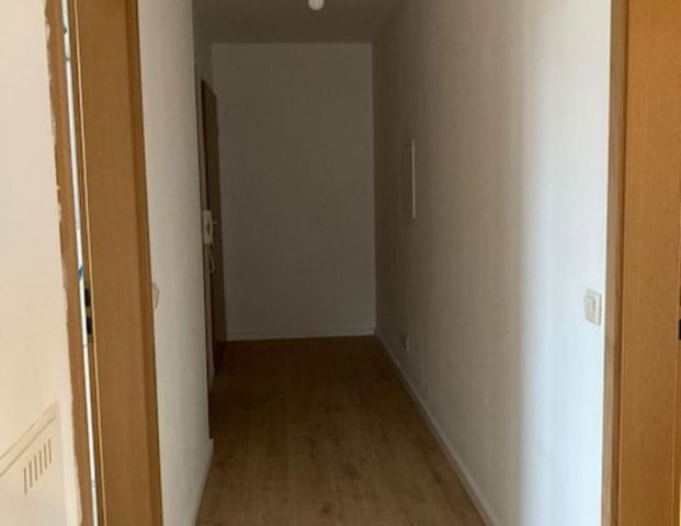 Schöne 3 Zimmer Dachgeschosswohnung mit Balkon in Ampfing - Foto 1
