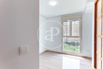 Flat for rent with swimming pool in Ciutat Jardí (Valencia)