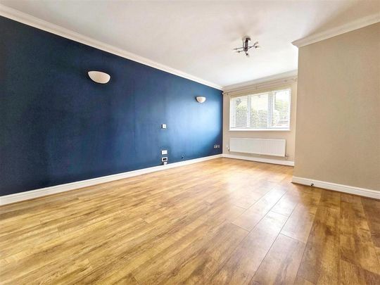 3 bedroom link detached house to rent - Photo 1