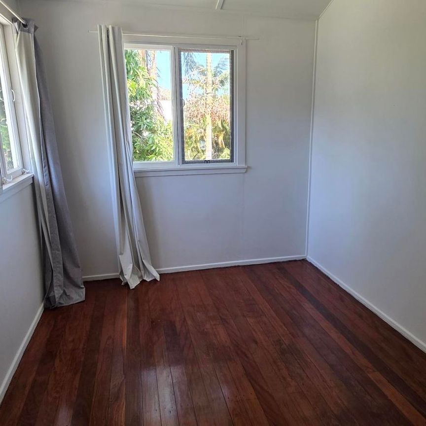 Well Maintained 2 Bedroom Unit - Photo 1