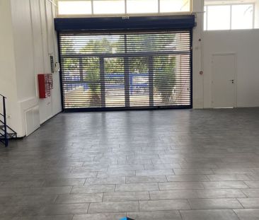Κτίριο για ενοικίαση Ασπρόπυργος - Φωτογραφία 4