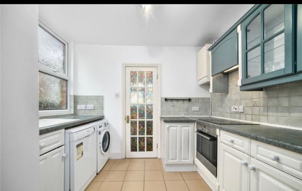 4 Bed Semi-Detached House, Woodstock Avenue, NW11 - Photo 1