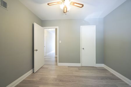 For Lease - 11 Mississauga Road Unit# Upper, Mississauga, Ontario - Photo 5