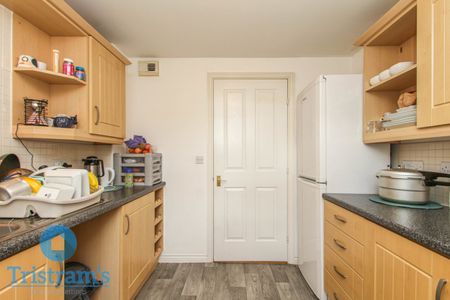 2 bed Apartment for Rent - Photo 3