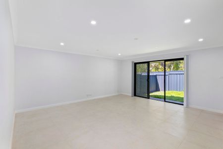 Brand New Luxury 3 Bedroom Townhouse - Photo 5