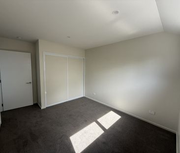 2/33 Russell Street, Linwood - Photo 1