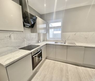 High Street Southend on Sea, Property for rent - Photo 4