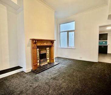 4 bedroom House To Let - Photo 1