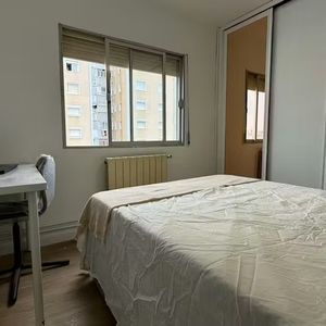 Calle del Poeta Blas de Otero, Madrid, Community of Madrid 28017 - Photo 3