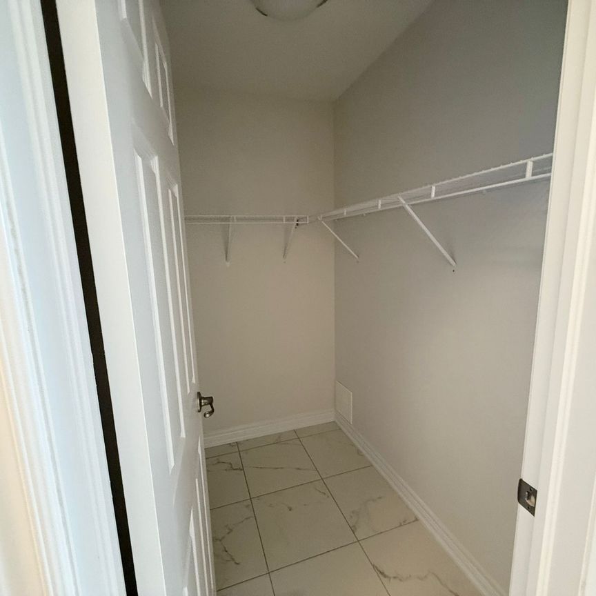 For Lease - 22 Robert Eaton Avenue, Markham, Ontario - Photo 1