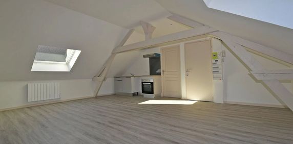Location Appartement 1 pièces 22 m2 à Saint-Quentin - Photo 2