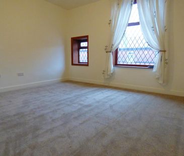 2 bedroom house to rent - Photo 3
