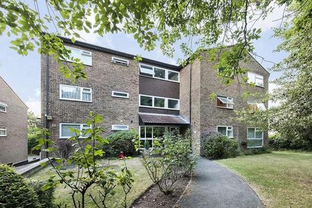 Hogarth Court, Steeplands, Bushey, WD23 - Photo 3