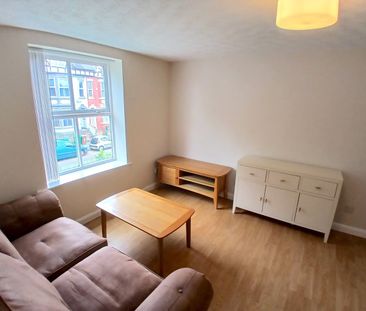 1 Bed Flat, Ardmore Close, NG2 - Photo 3