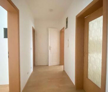Erdgeschosswohnung mit 4 Zimmern nach Sanierung ab sofort frei - Os... - Photo 2