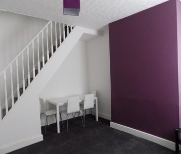 3 bedroom private hall to rent - Photo 1