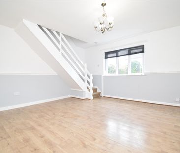 Leeds Road, Lofthouse, Wakefield - Photo 2