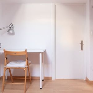 madrid, Community of Madrid 28013 - Photo 3