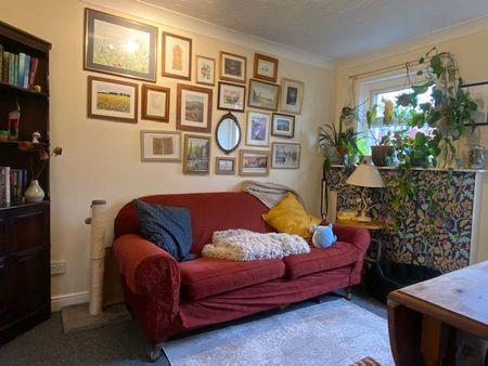 1 bedroom ground floor flat to rent - Photo 2