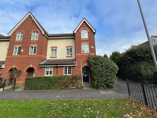 3 bedroom end of terrace house to rent - Photo 1