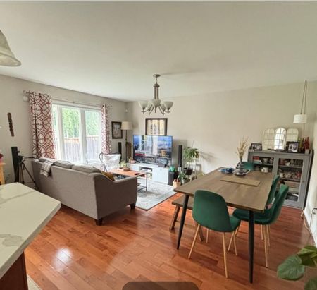 For Lease - 856 Herman Way, Milton, Ontario - Photo 4