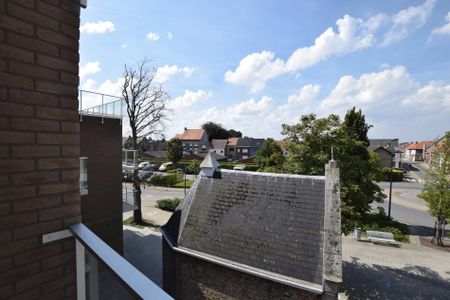 Recent en instapklaar appartement met 2 slaapkamers en autostaanplaats in het centrum van Gistel - Foto 2