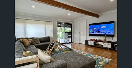 Tastefully Renovated Family Home - Photo 3