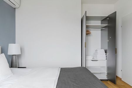 The One, Modecenterstraße 20 - Foto 4