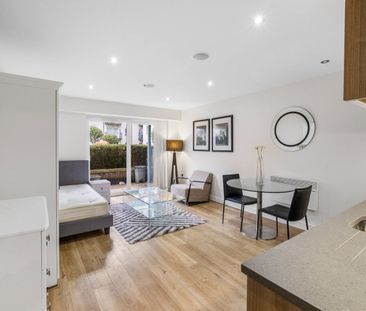 Studio Flat, Claremont House, NW9 - Photo 5