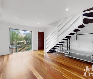 Effortless Lifestyle, Exceptional Location - Photo 1